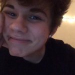 YouNow profile picture for @paralyzed